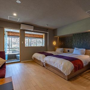 Twin Room Private Bathroom